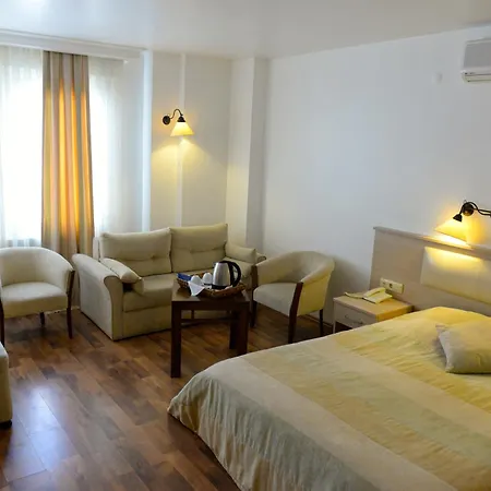 Hotel Bay Nihat Lale Ayvalı