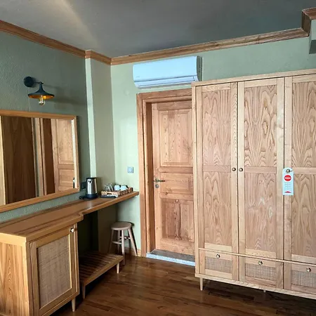 Hotel Bay Nihat Lale