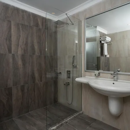 Bay Nihat Lale Hotel