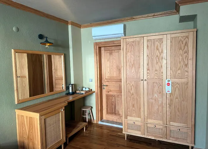 Hotel Bay Nihat Lale